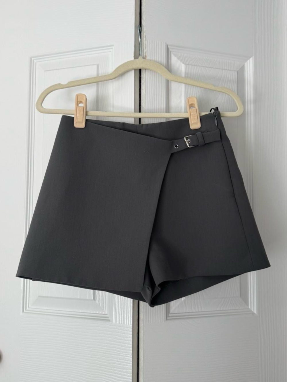 Zara Dark Gray Wrap Skort Shorts with Buckle